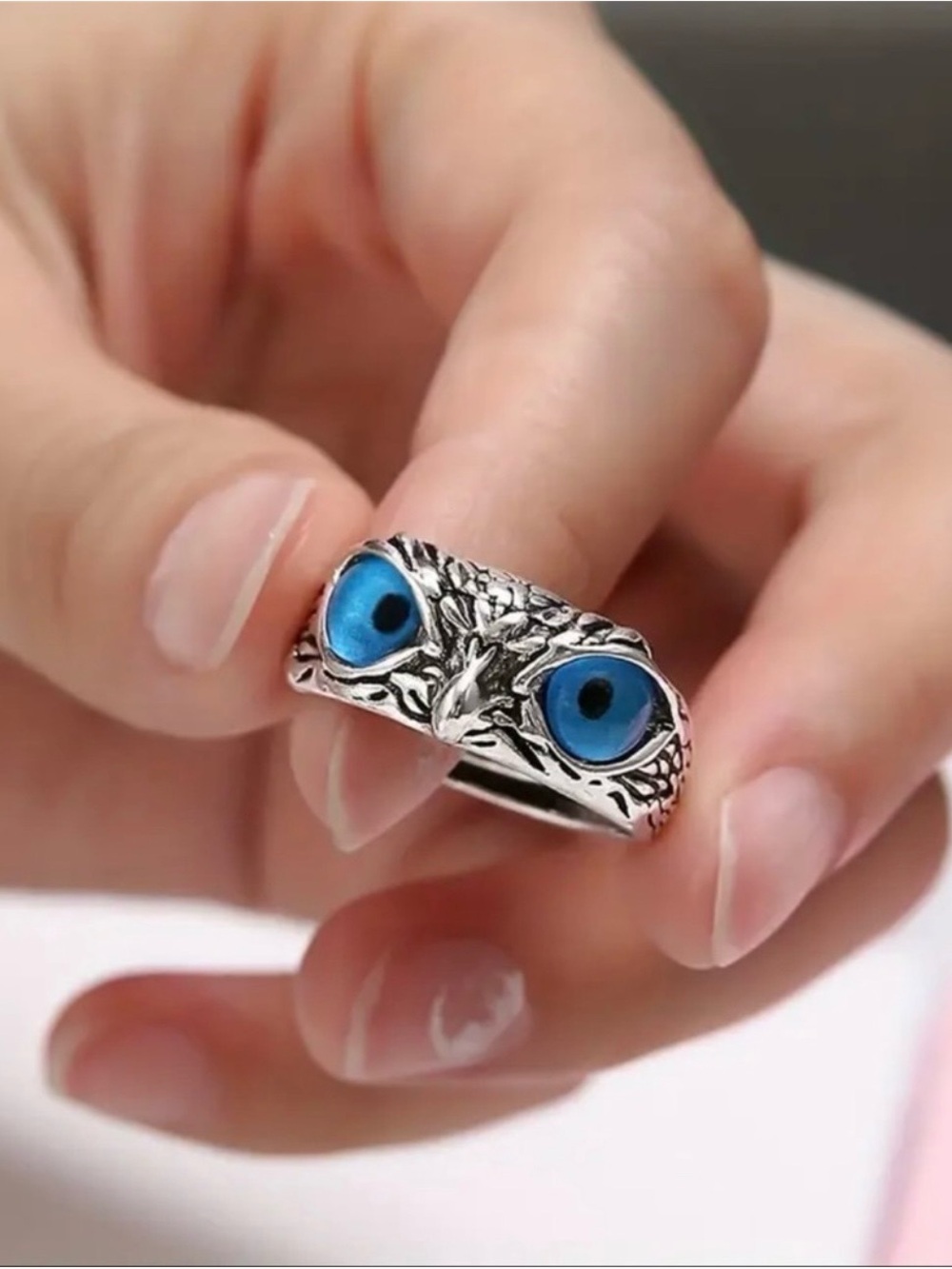 Owl Eye Blue Stone Women's Ring Silver Tone (adjustable)